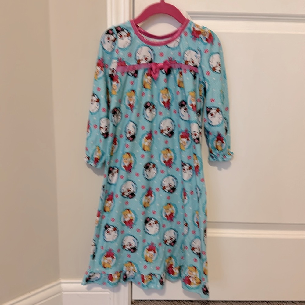 Frosty the snowman nightgown